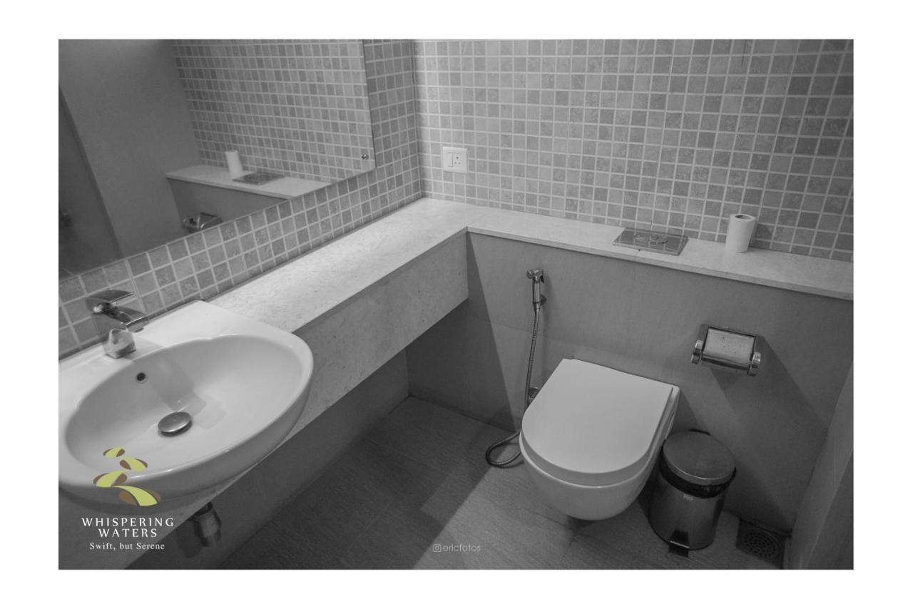 Hotel Whispering Waters Malayāttūr Esterno foto