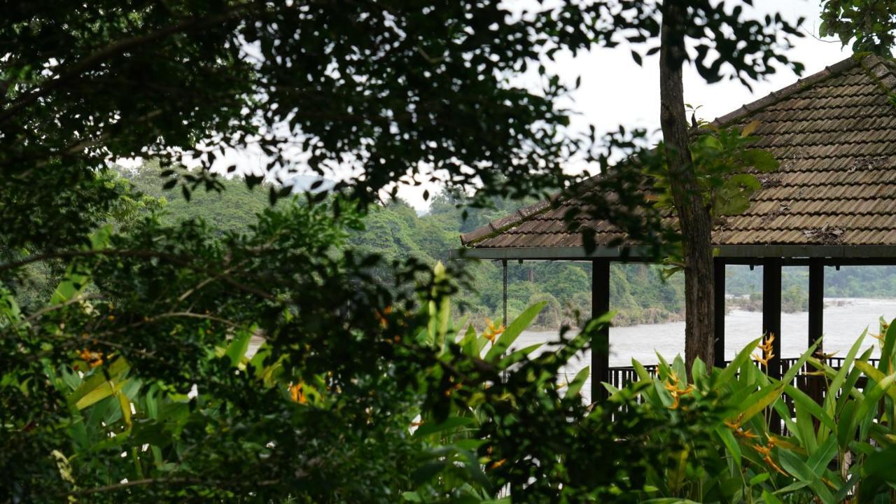 Hotel Whispering Waters Malayāttūr Esterno foto
